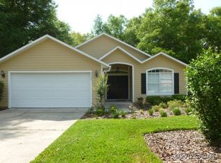 5724 SW 86th Dr, Gainesville, FL 32608