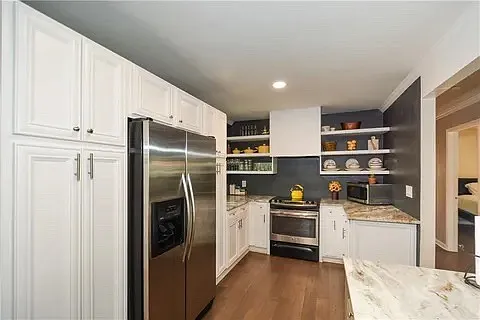 Vanguard Cir SW — Photo 20