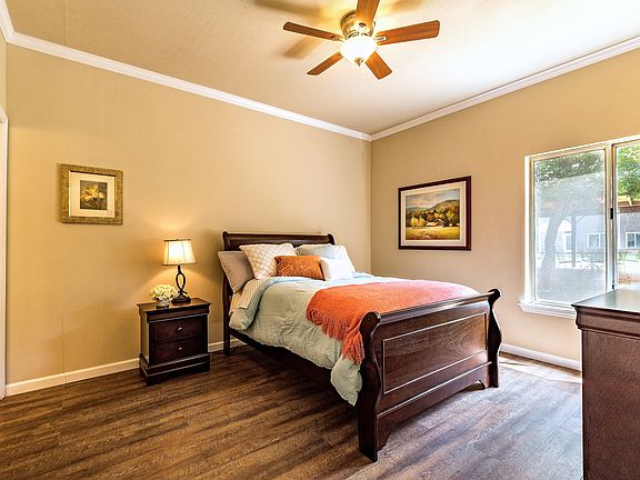 3rd image of 1703 Skylyn Dr #176