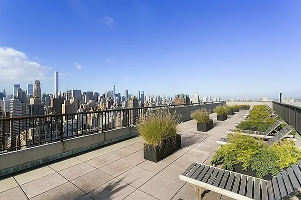 ストリート　STREET 148〜305まで 305 East 63rd Street #PHA in Lenox Hill, Manhattan | StreetEasy