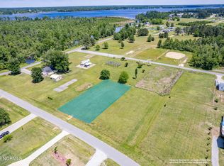 73 Warren Ave, Chocowinity, NC 27817