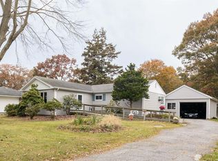 1025 Martinstein Ave, Bay Shore, NY 11706