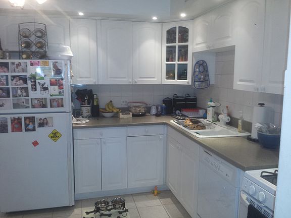 5th image of 1815 Oakton St APT 3E