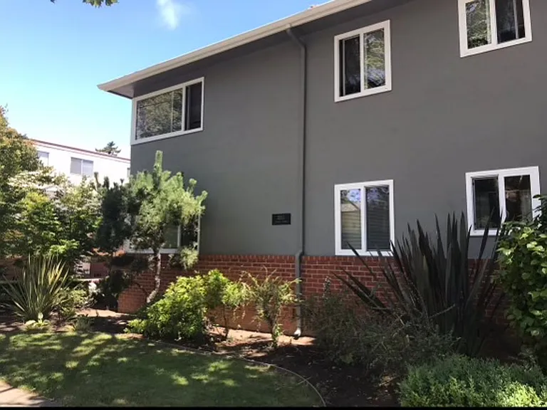 2053 Central Ave (LO) — Photo 2
