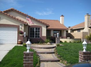 15204 Dandelion Ln, Fontana, CA 92336