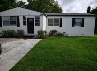 215 NW 6th Ave, Boynton Beach, FL 33435