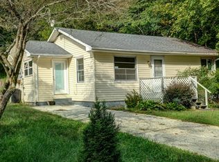 135 Glenwood St, Murphy, NC 28906