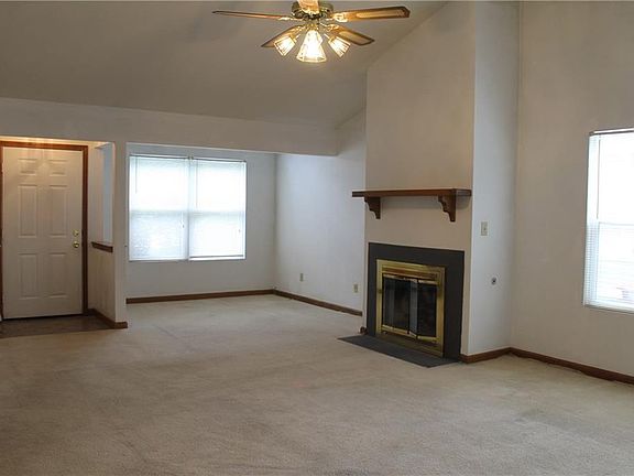 4th image of 8852 Summer Walk Dr W