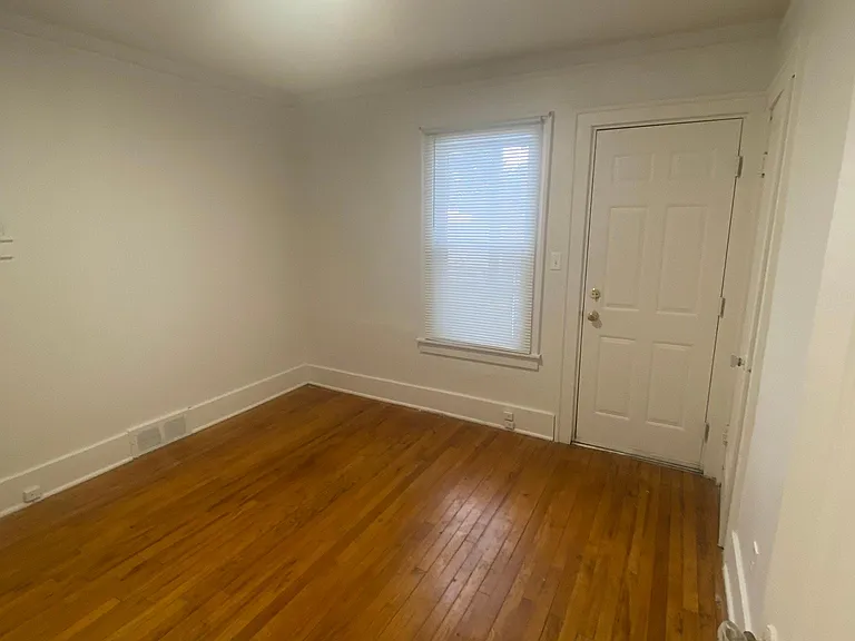 351 W Chesterfield St #LOWER — Photo 10
