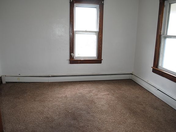 5th image of 58 N Beverly Pike