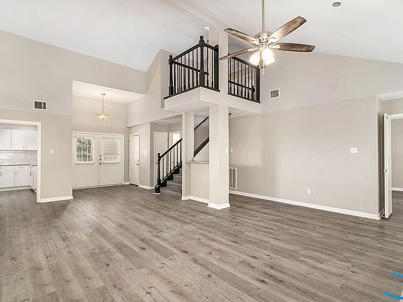 5th image of 5115 Shady Gardens Dr
