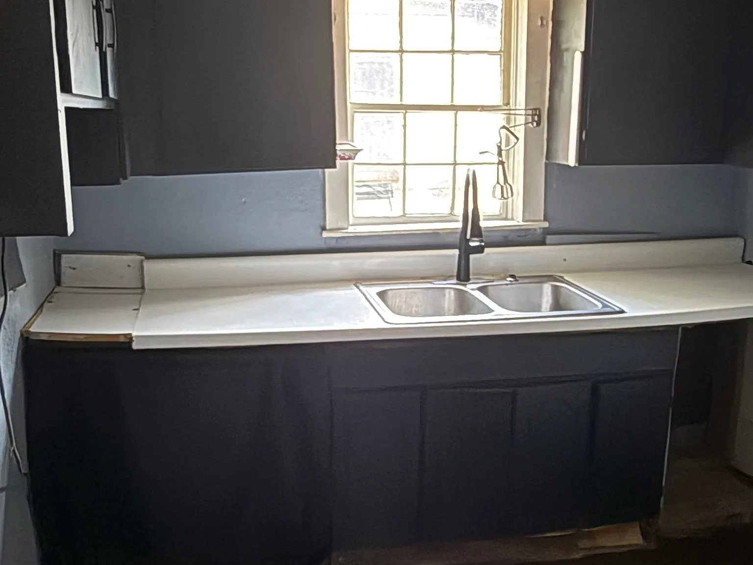 3 bed, 1000 sqft, $1,000 — Photo 2