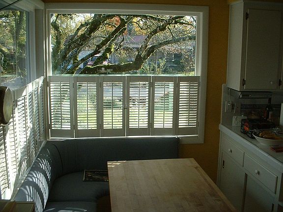 Kitchen breakfast nook
