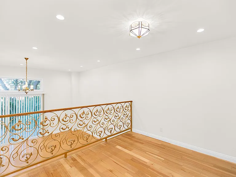 1745 Selby Ave #20 — Photo 27