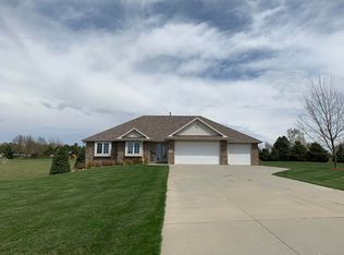 17741 Prescott Cir, Council Bluffs, IA 51503