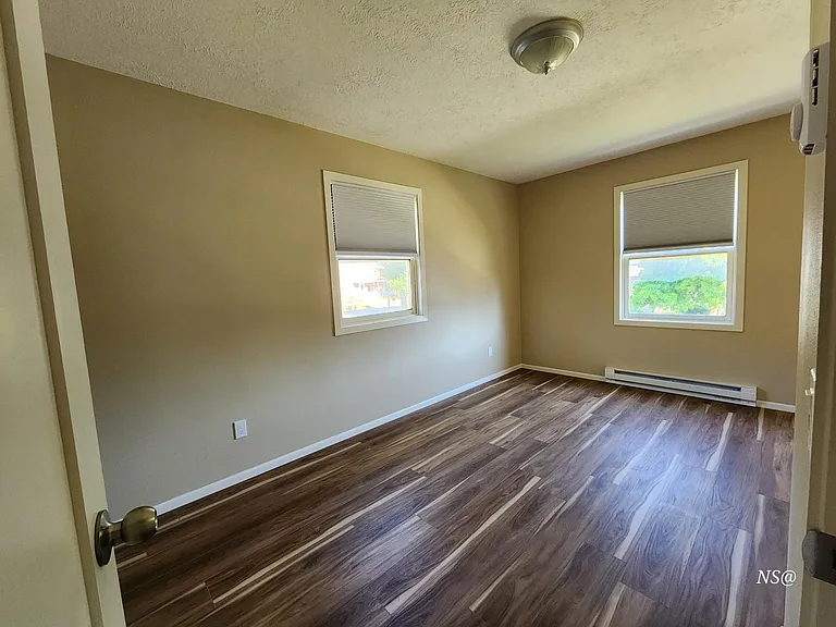 20 W Koch St — Photo 11