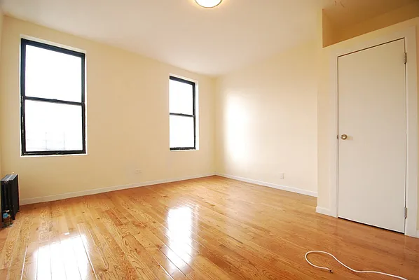 Rented by Bohemia Realty Group | media 17