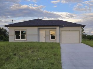 425 Parkman Ave, Lehigh Acres, FL 33974