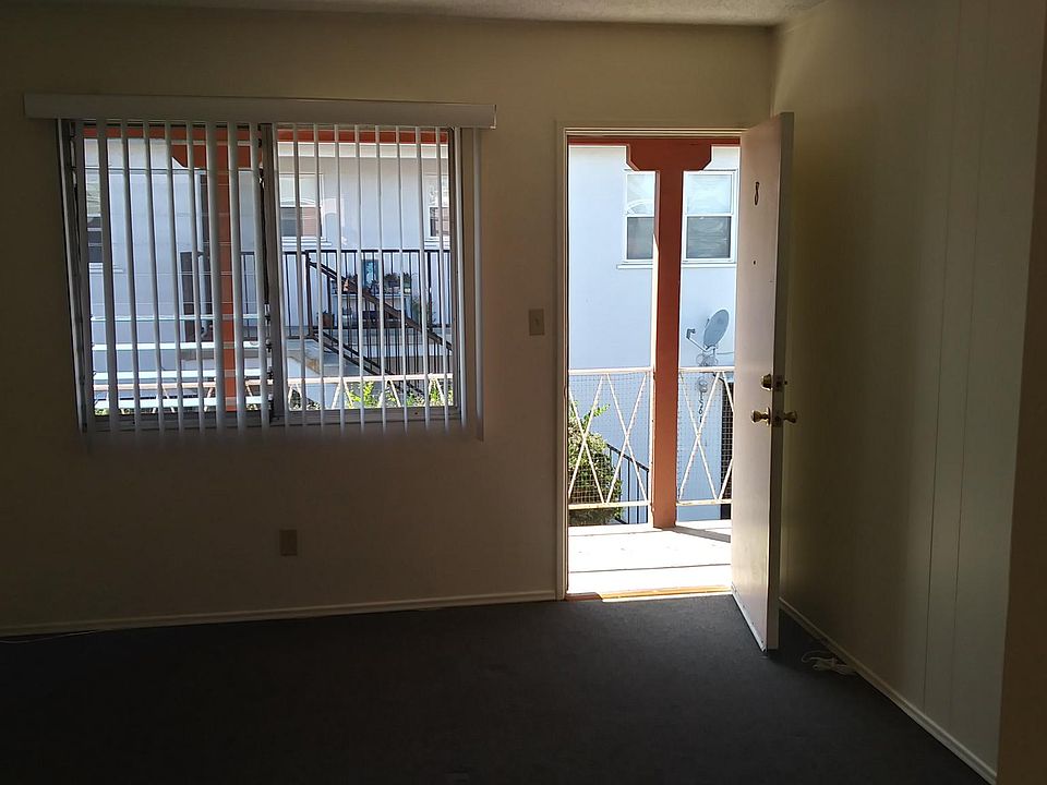 1st image of 1571 Oliver Ave APT 8