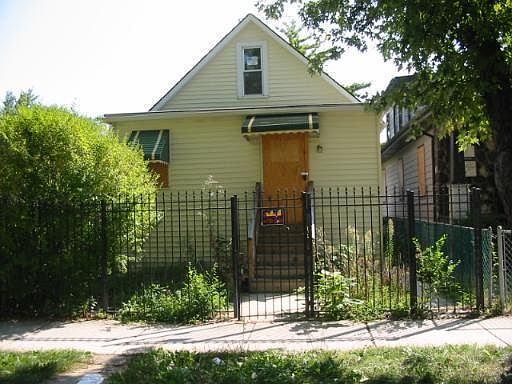 1st image of 10153 S La Salle St