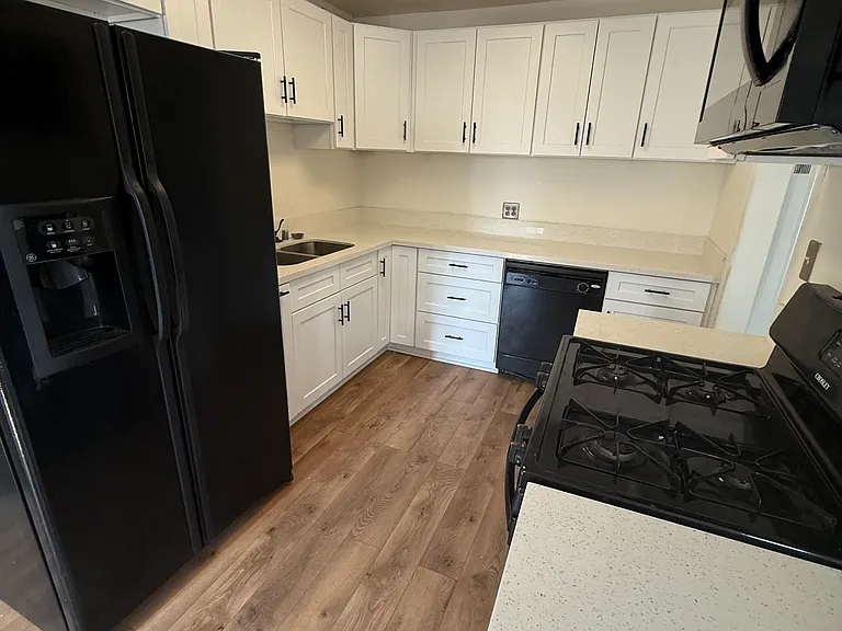 3354 W Avenue L4 — Photo 2