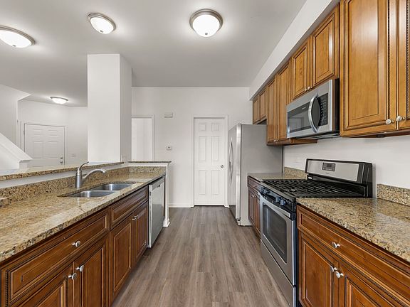 5th image of 1012-1070 Turin Dr