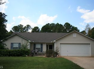 102 S Rock Island Dr, Eatonton, GA 31024