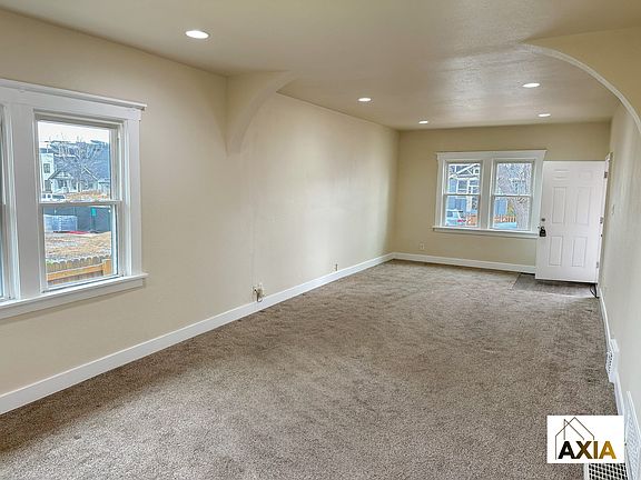 3rd image of 1555 N Lowell Blvd #A