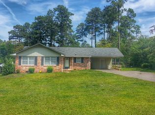 411 Halifax Dr, Fayetteville, NC 28303