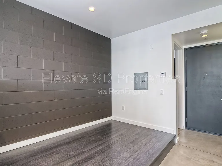 1965 Columbia St #6 — Photo 17