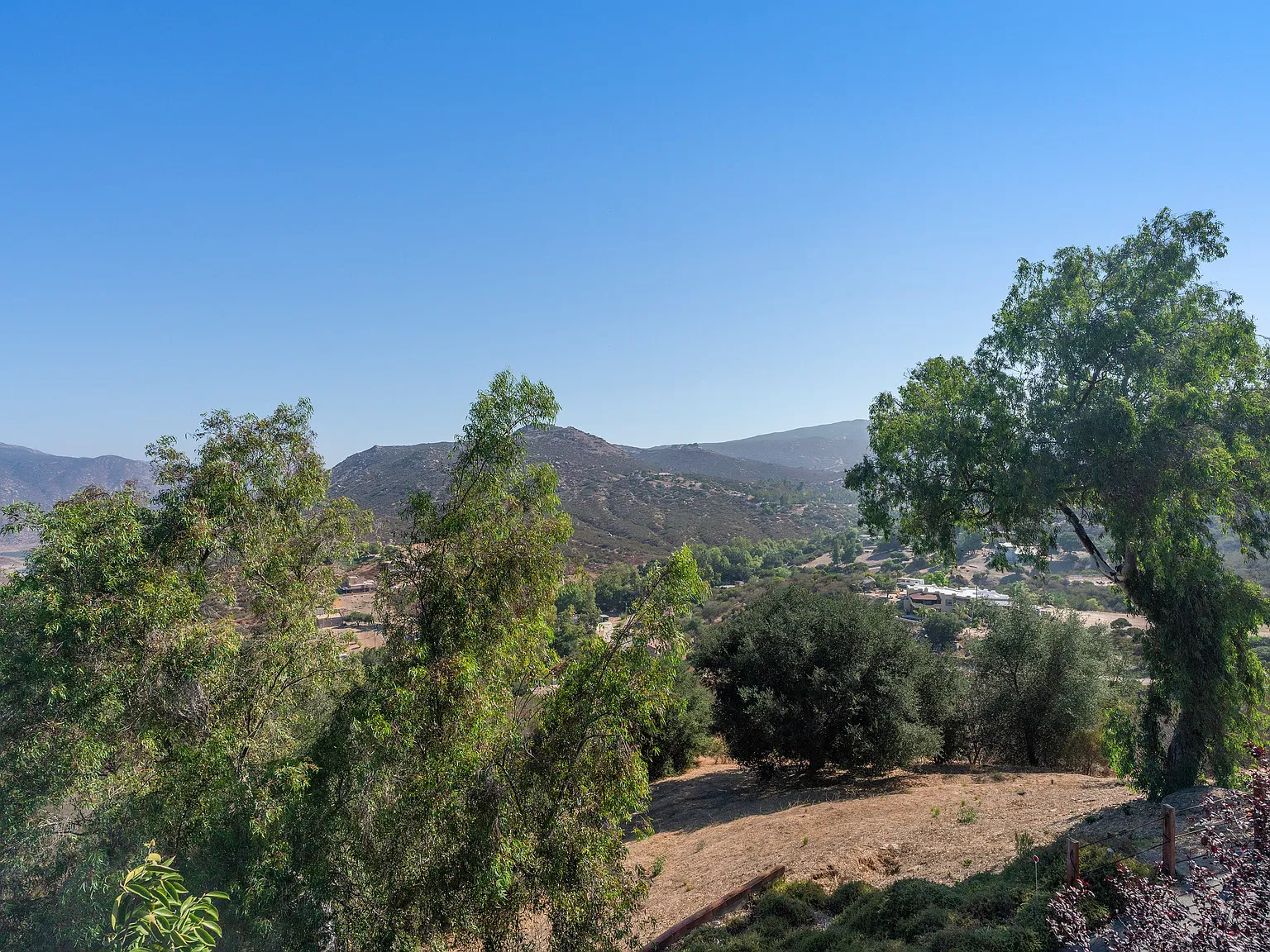 Peutz Valley Rd, Alpine — Photo 2