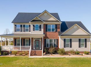 121 Farmington Dr, Richlands, NC 28574