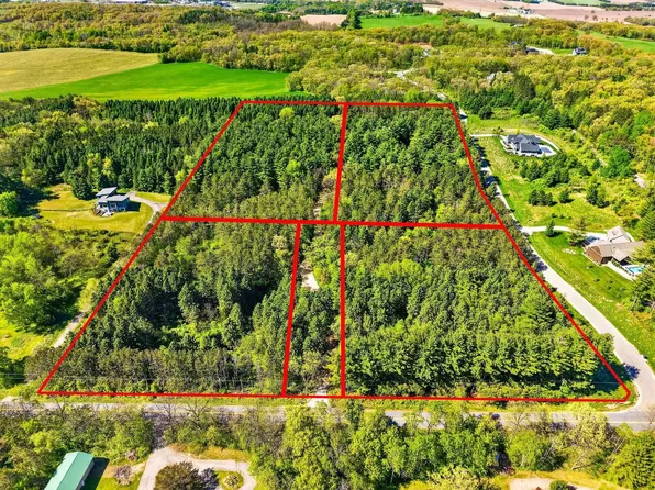 Unit 3 Sunset Drive Pines #3, Verona, WI 53593