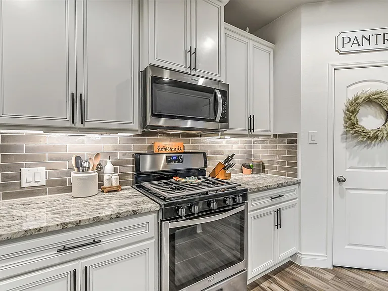 9239 Brunel Ln — Photo 13