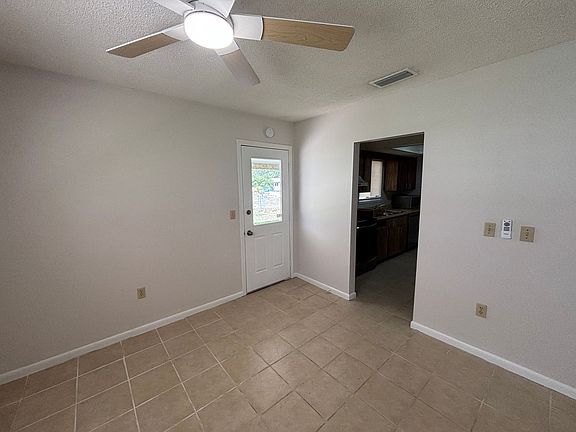 5th image of 10285 SW 92nd Ct