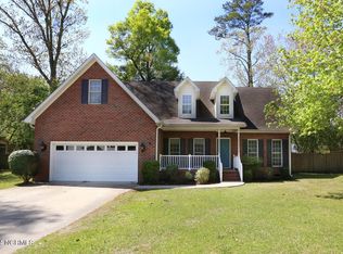 3404 E Baywood Ln, Greenville, NC 27834