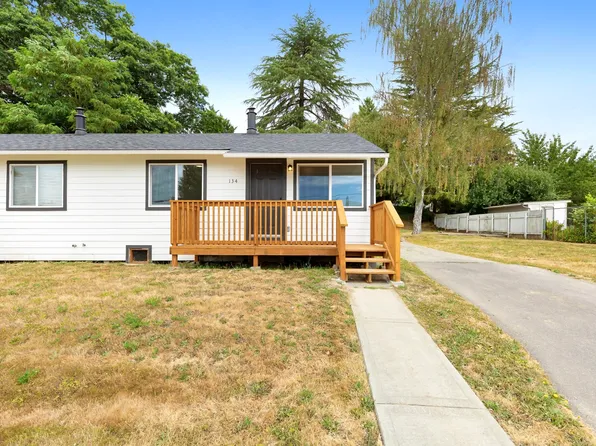 134 Lebo Blvd, Bremerton, WA 98310