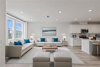 3rd image of 8326 Spirit St