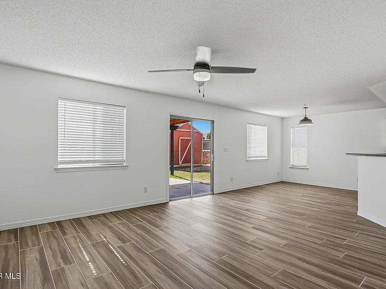 11961 Mesquite Miel Dr — Photo 8