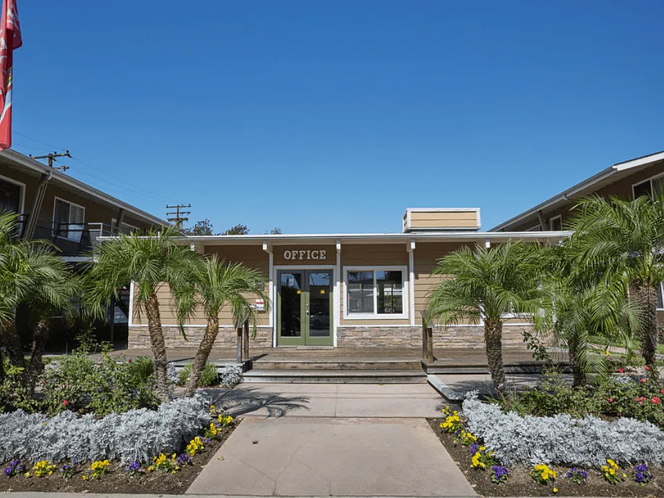 Towne Centre at Orange