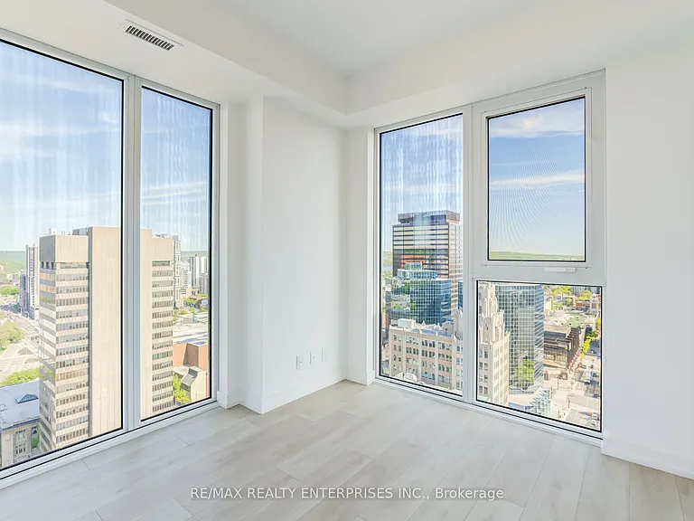 75 James St S #2402 — Photo 18