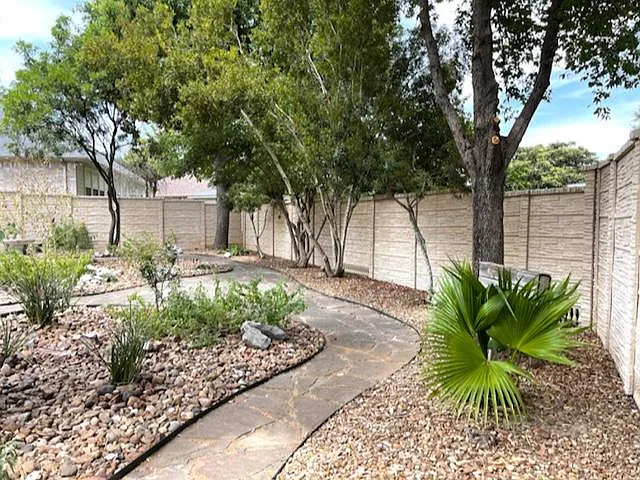 1604 Canyon Oak — Photo 6