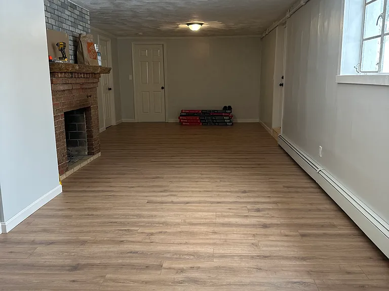 596 Beaver St — Photo 15