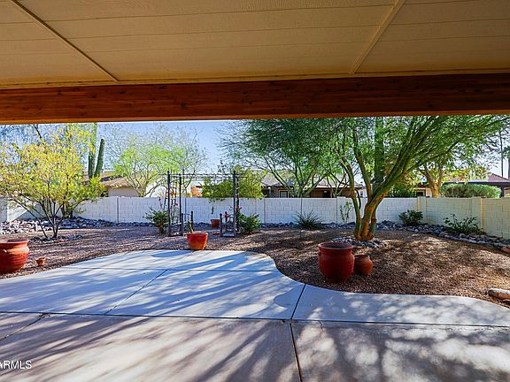 3rd image of 10417 E WATFORD Way