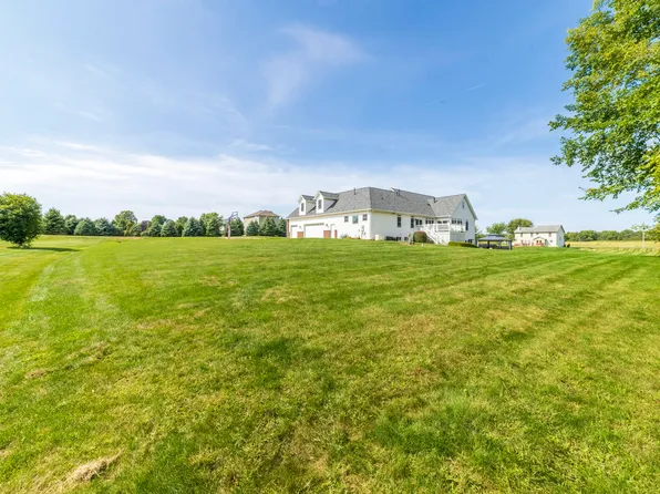 493 N 414 E, Valparaiso, IN 46383