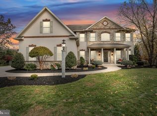 6014 Three Rivers Dr, Harrisburg, PA 17112