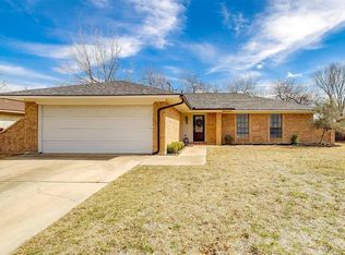 7817 Songbird Ln, Fort Worth, TX 76133
