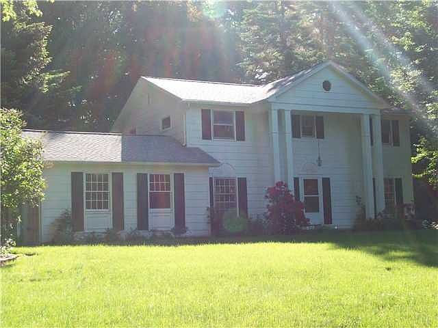 1st image of 1 Sassafras Ln