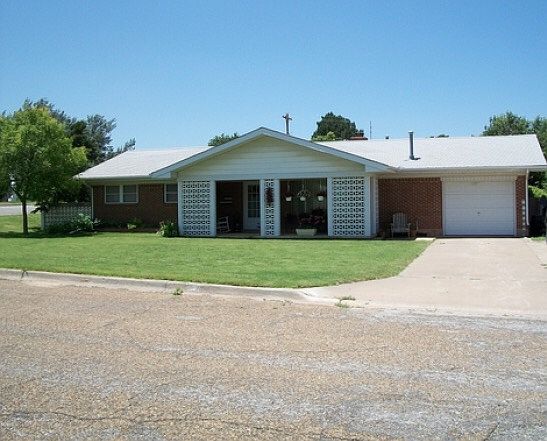 1st image of 423 Avenue M