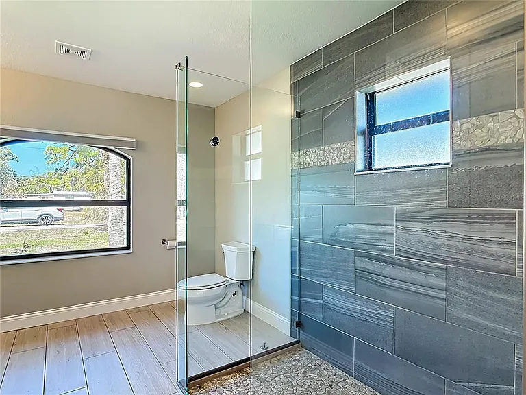 540 Alabama Ave — Photo 45